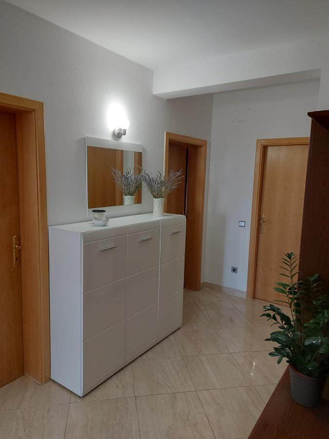 Apartman Mb Podstrana Exterior foto