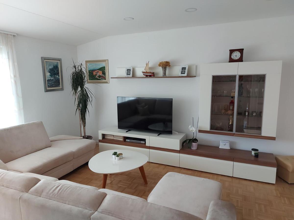 Apartman Mb Podstrana Exterior foto