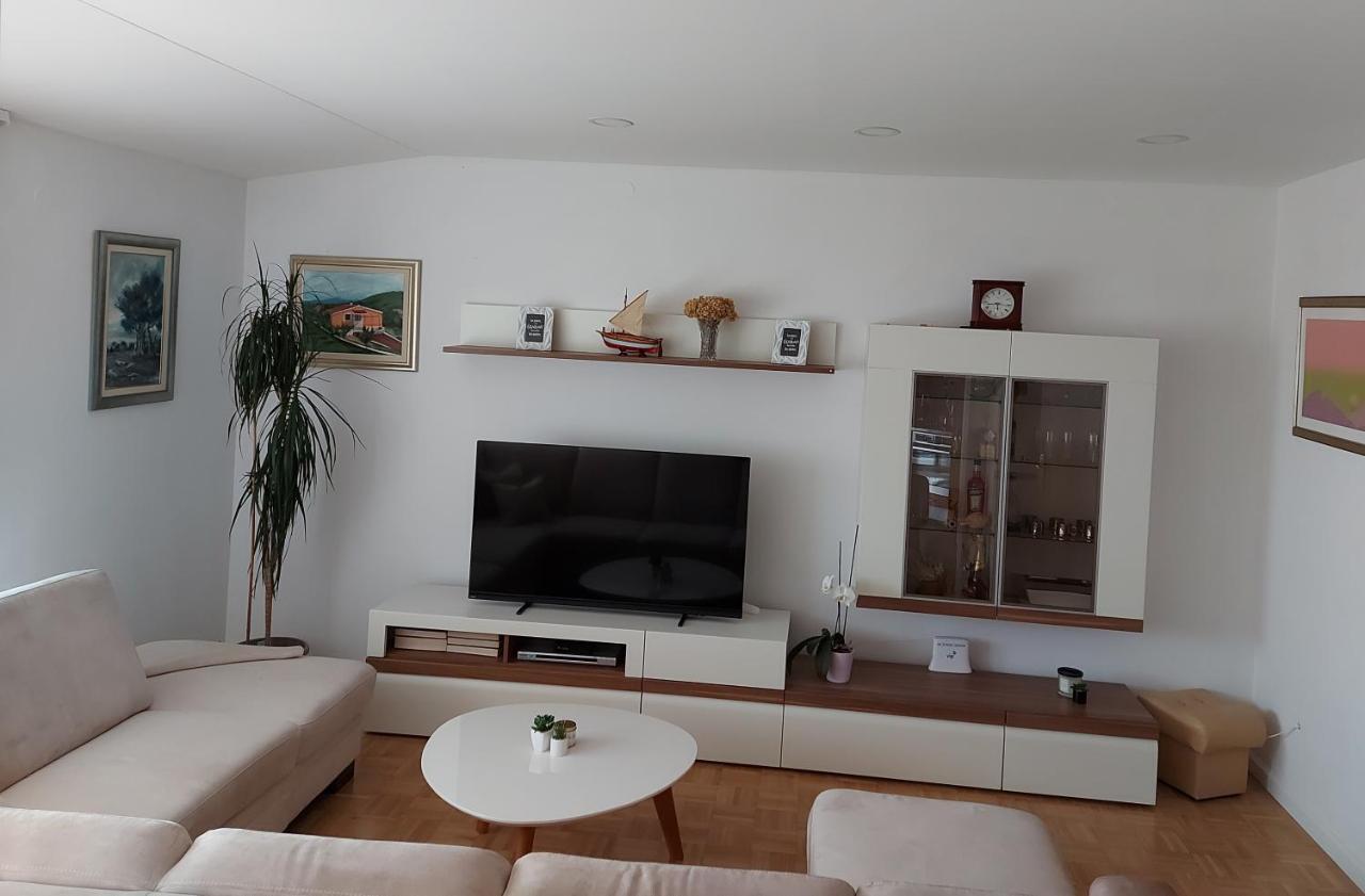 Apartman Mb Podstrana Exterior foto