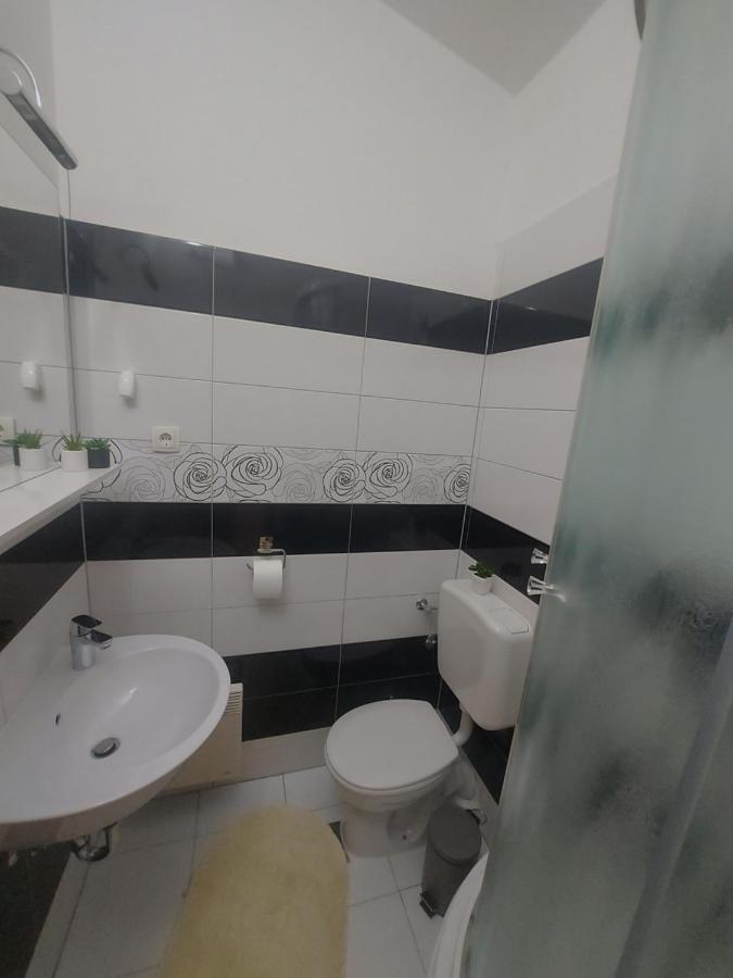 Apartman Mb Podstrana Exterior foto